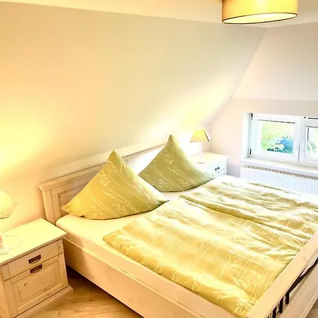 Zur Alten Boddenfischerei Heidezauber